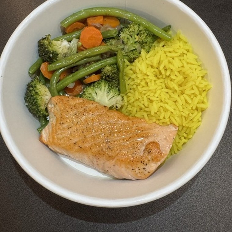 Saumon moelleux et sa sauce &eacute;chalote